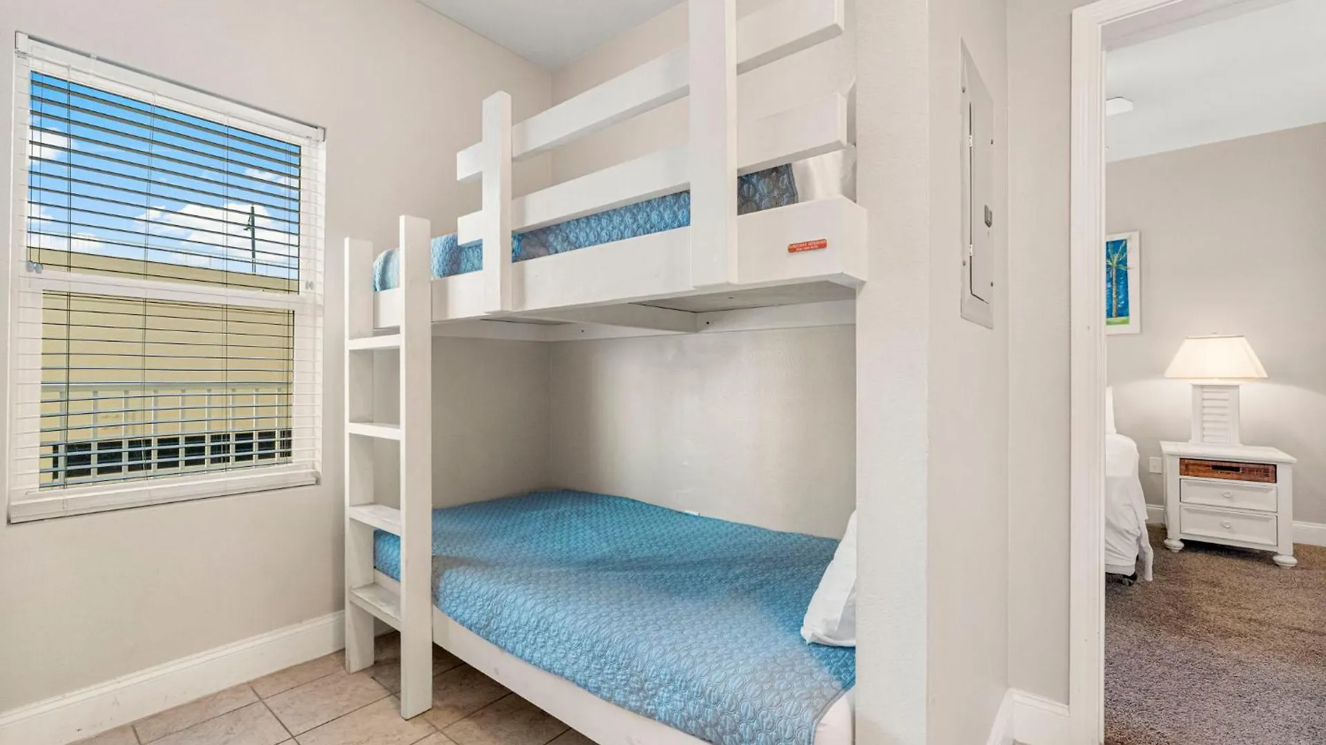 Laketown Wharf 0932 Panama City Beach Apartment