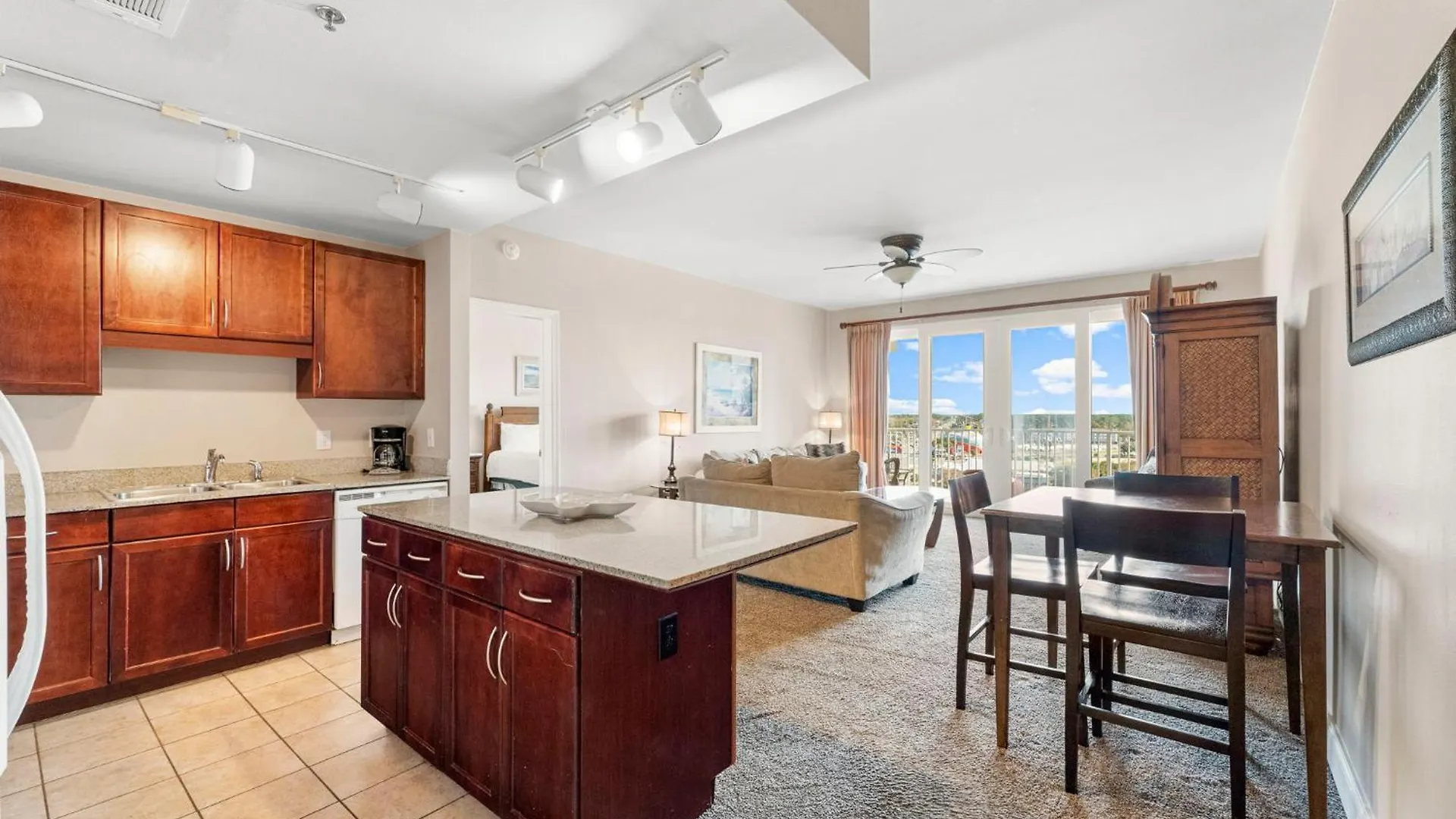 Apartment Laketown Wharf 0932 Panama City Beach